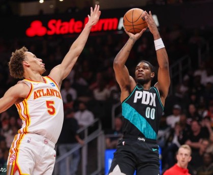 库明加20+7杨瀚森1板1助 老鹰狂胜开拓者